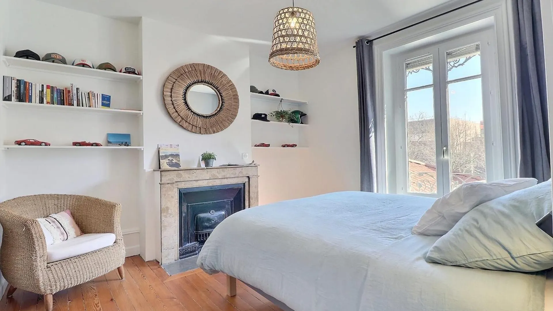 Escape And Charm In La Croix-Rousse Stunning One-Bedroom Apartment For An Lyon 0*,