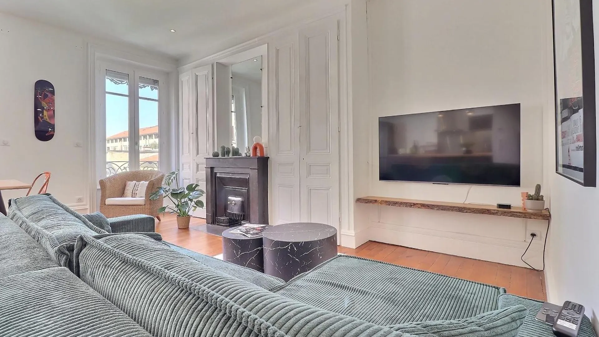 Escape And Charm In La Croix-Rousse Stunning One-Bedroom Apartment For An Lyon