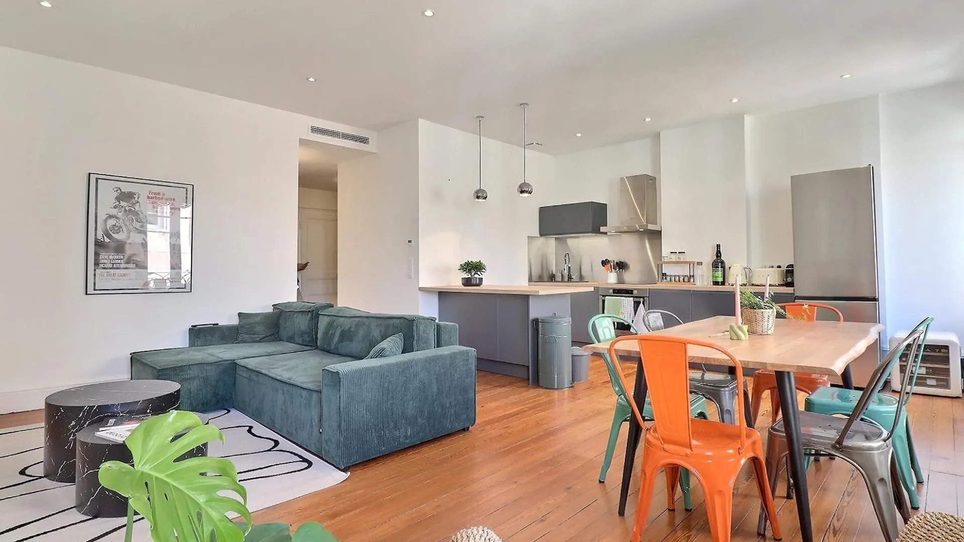 Escape And Charm In La Croix-Rousse Stunning One-Bedroom Apartment For An リヨン